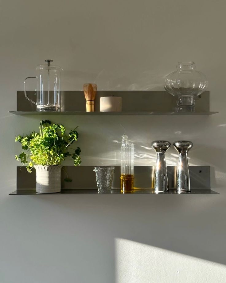 Wall Shelf — “Plate Series”