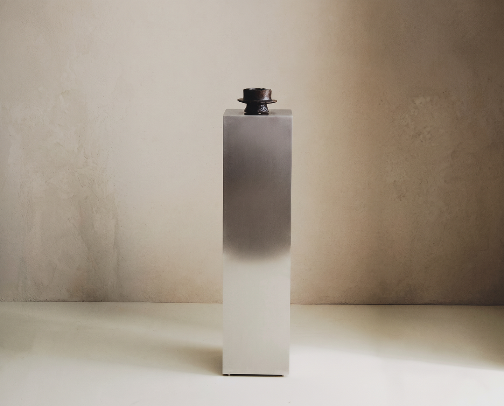 STAINLESS STEEL PEDESTAL