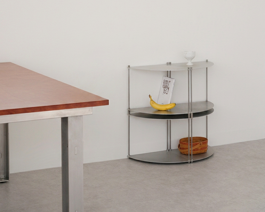 SteelHaus Corner Module Shelf, 4 module – styled in interior