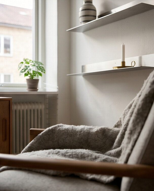 Classic steel shelf