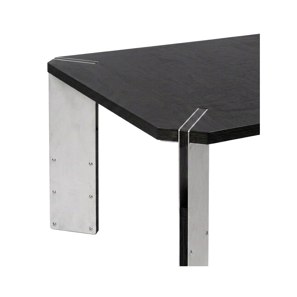 No.9 table